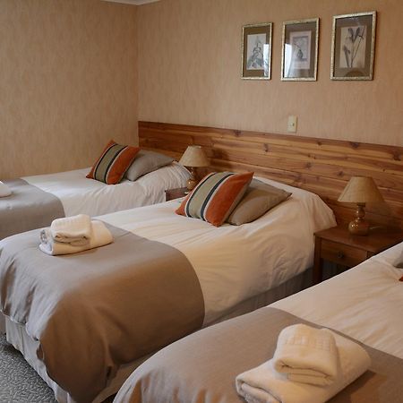 פורטו ואראס Hotel Borde Lago מראה חיצוני תמונה