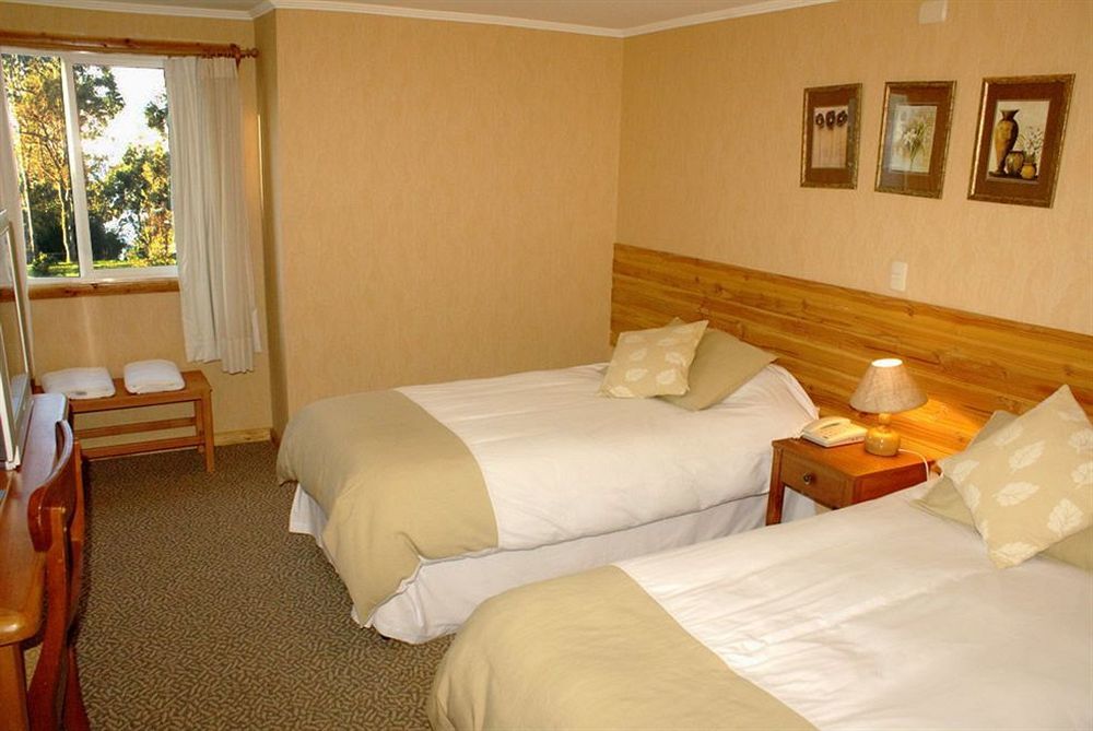 פורטו ואראס Hotel Borde Lago מראה חיצוני תמונה