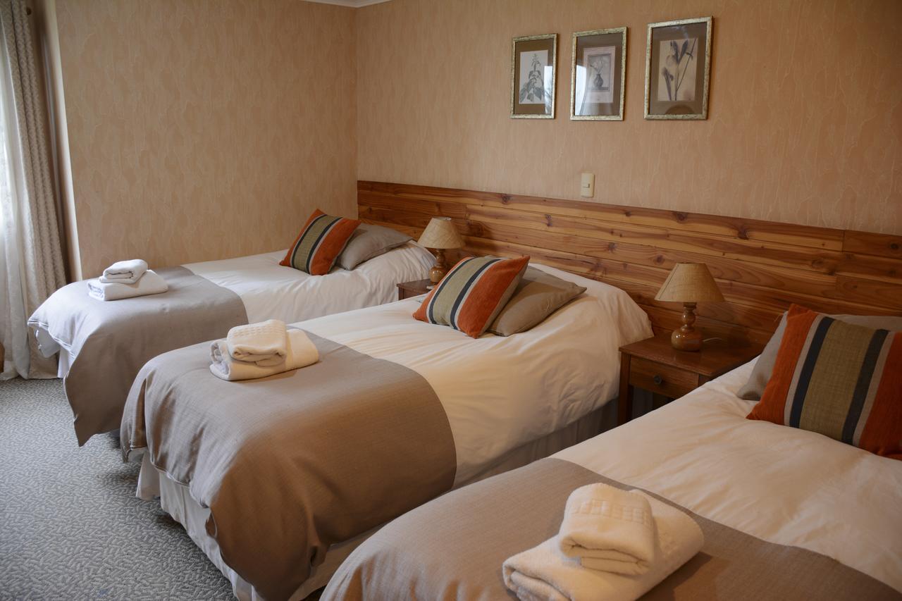 פורטו ואראס Hotel Borde Lago מראה חיצוני תמונה